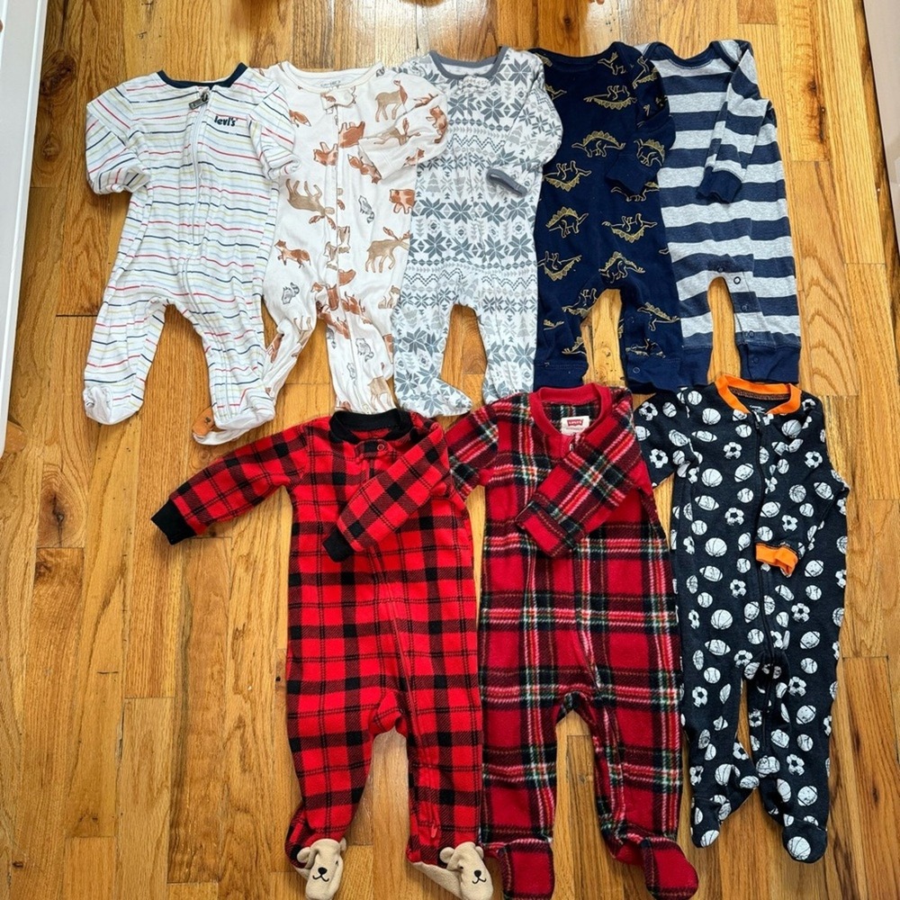 Levi's, Carters, George's -‎ 8 Baby Pajamas size 3/6 months, 6 footing,2 no food - Picture 3 of 9